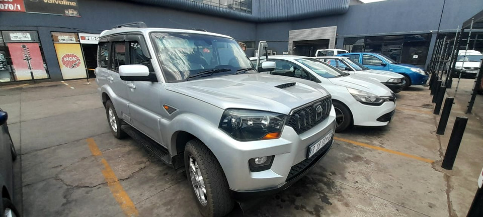 2017 MAHINDRA SCORPIO 2.2 CRDe mHAWK 4X4