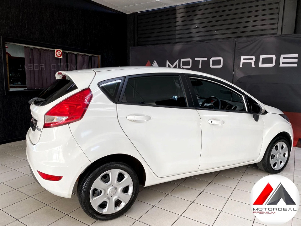 BARGAIN AUTOMATIC| 2012 FORD FIESTA 1.6 AMBIENTE 5-DOOR POWERSHIFT AT id: 93978