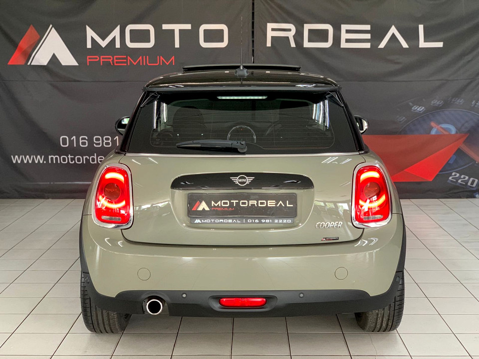 #SMART COLOUR| 2018 MINI HATCH 3-DOOR COOPER STEPTRONIC id: 171355