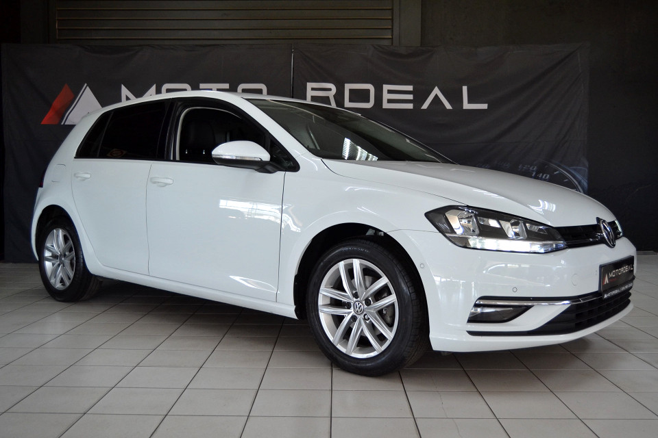 | 2020 VOLKSWAGEN GOLF VII 1.0 TSI COMFORTLINE id: 286418