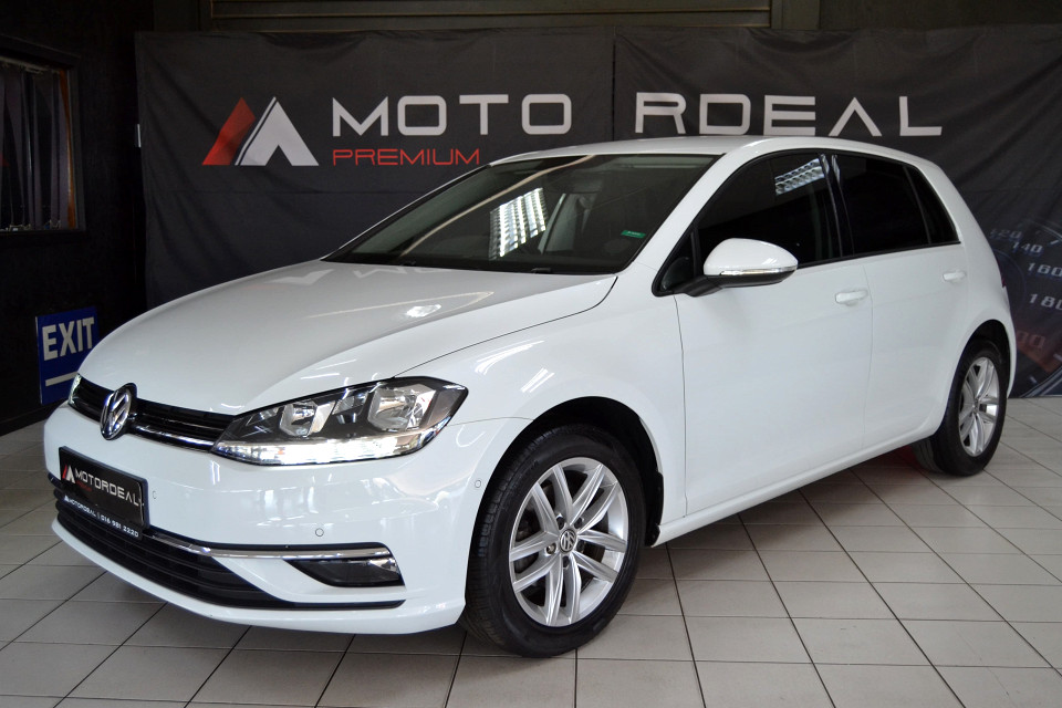 | 2020 VOLKSWAGEN GOLF VII 1.0 TSI COMFORTLINE id: 286418