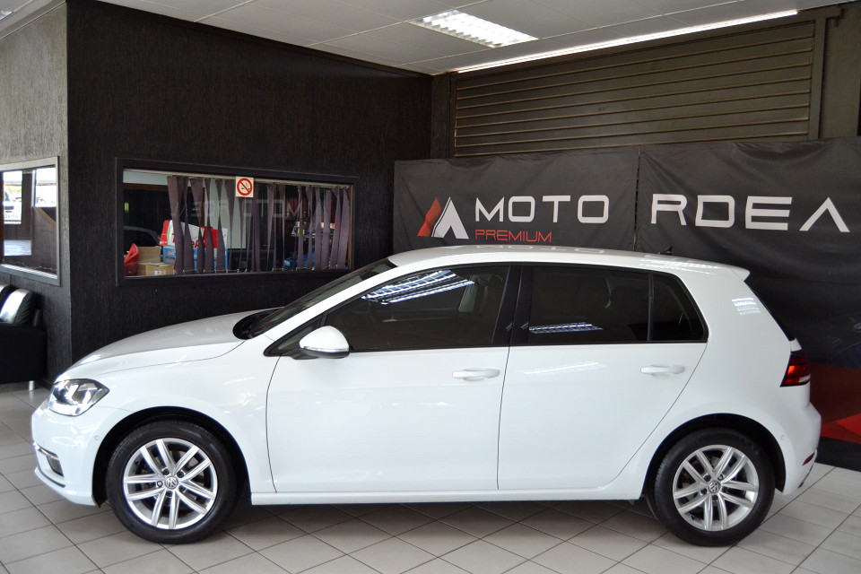 | 2020 VOLKSWAGEN GOLF VII 1.0 TSI COMFORTLINE id: 286418