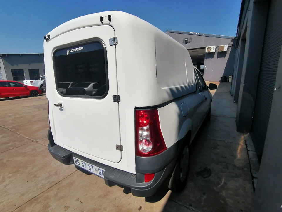 | 2014 NISSAN NP200 1.6 8V A/C id: 321461