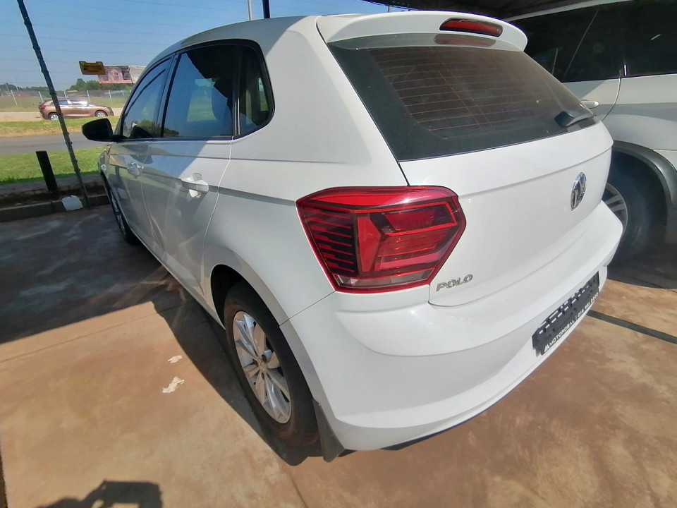 | 2019 VOLKSWAGEN POLO 1.0 COMFORTLINE id: 288604