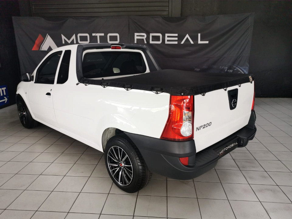 #LOW LOW Km!!!| 2022 NISSAN NP200 1.6 8V AC SAFETY PACK id: 192807