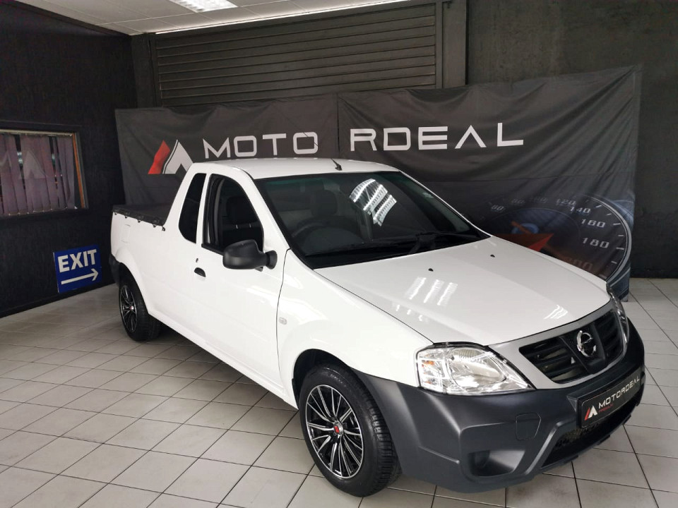 #LOW LOW Km!!!| 2022 NISSAN NP200 1.6 8V AC SAFETY PACK id: 192807