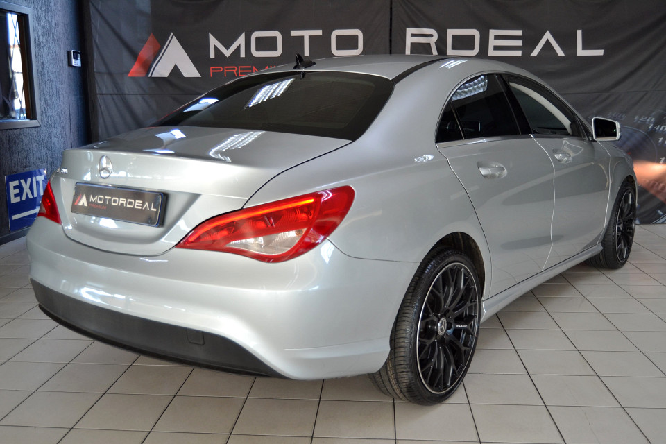 #BARGAIN!!! | 2015 MERCEDES-BENZ CLA CLA 200 7G-DCT id: 324864