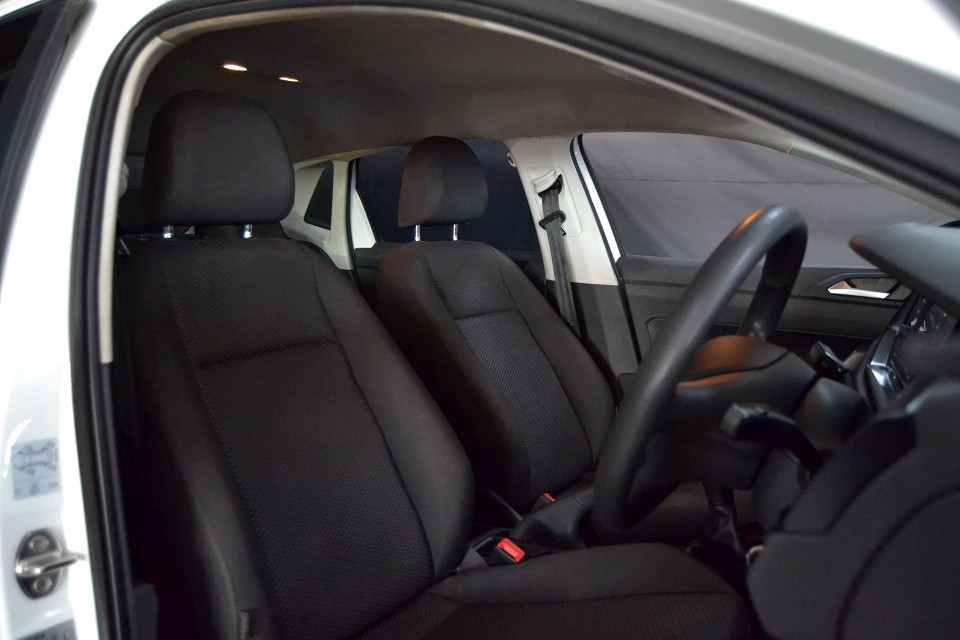 #SNAZZY LOW KM BARGAIN!!!| 2021 VOLKSWAGEN POLO 1.0 TRENDLINE id: 383842