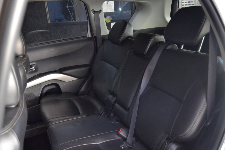 2008 Mitsubishi Outlander  2.4 GLS Auto | 2008 MITSUBISHI OUTLANDER 2.4 GLS MIVEC id: 288592