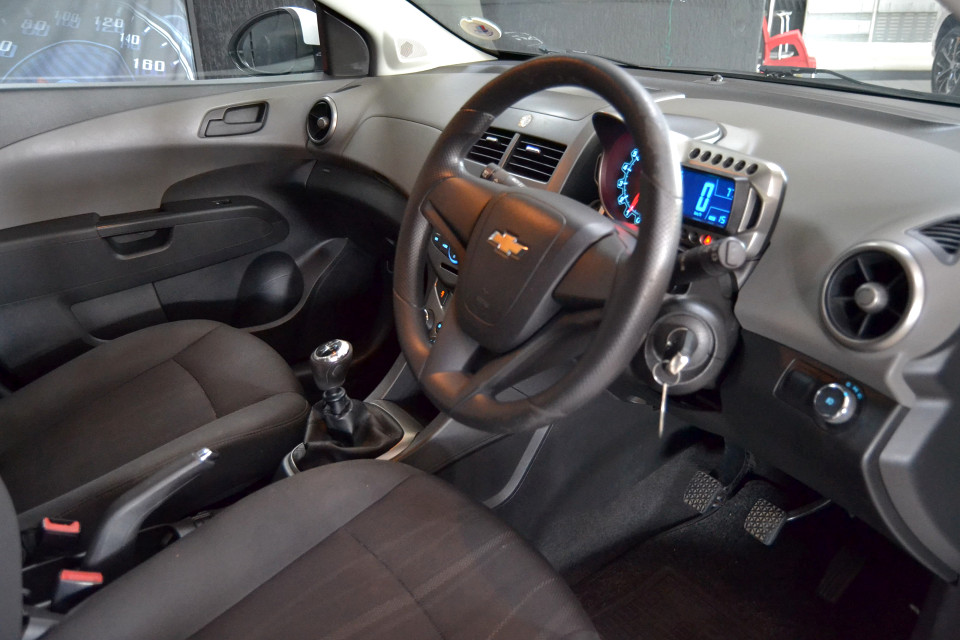 #BARGAIN- CLEAN HATCH!!!| 2012 CHEVROLET SONIC HATCH 1.6 LS id: 394362
