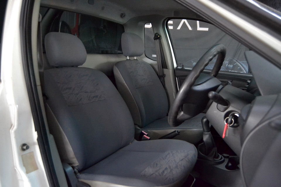 2014 Nissan Np200 1.6 | 2014 NISSAN NP200 1.6 8V A/C id: 321461