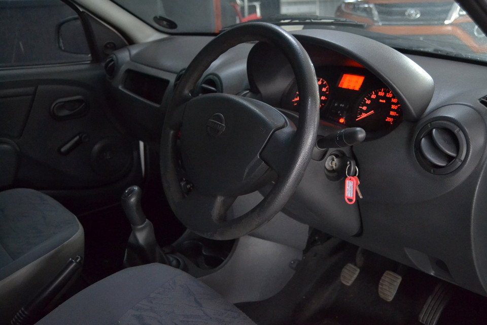 2014 Nissan Np200 1.6 | 2014 NISSAN NP200 1.6 8V A/C id: 321461