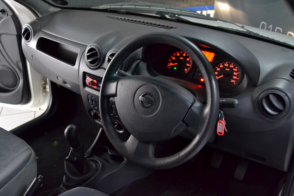 2014 Nissan Np200 1.6 | 2014 NISSAN NP200 1.6 8V A/C id: 321461