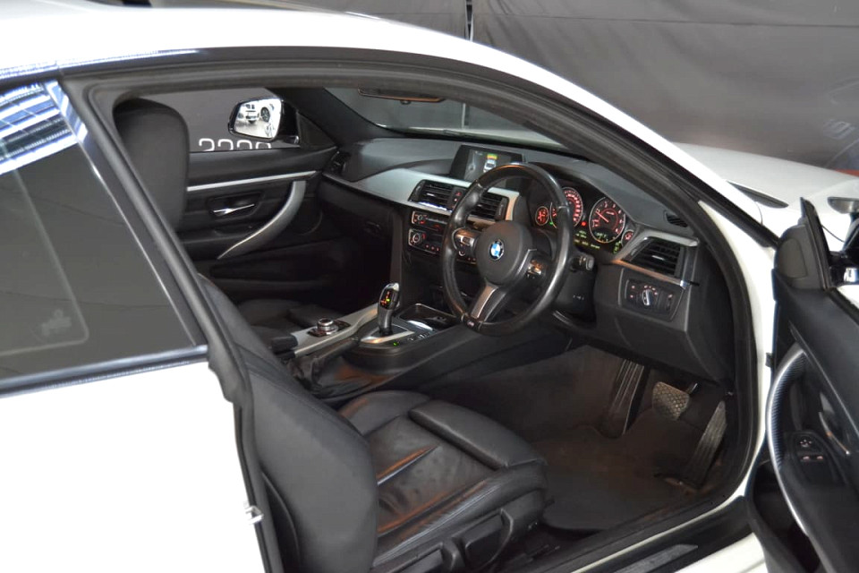 #LOOKER DIESEL+M4 XTRAS!!!  Grab this SPORTY Diesel LOW Km Winner!!! | 2015 BMW 4 SERIES COUPE 420d M SPORT SPORT STEPTRONIC id: 423505