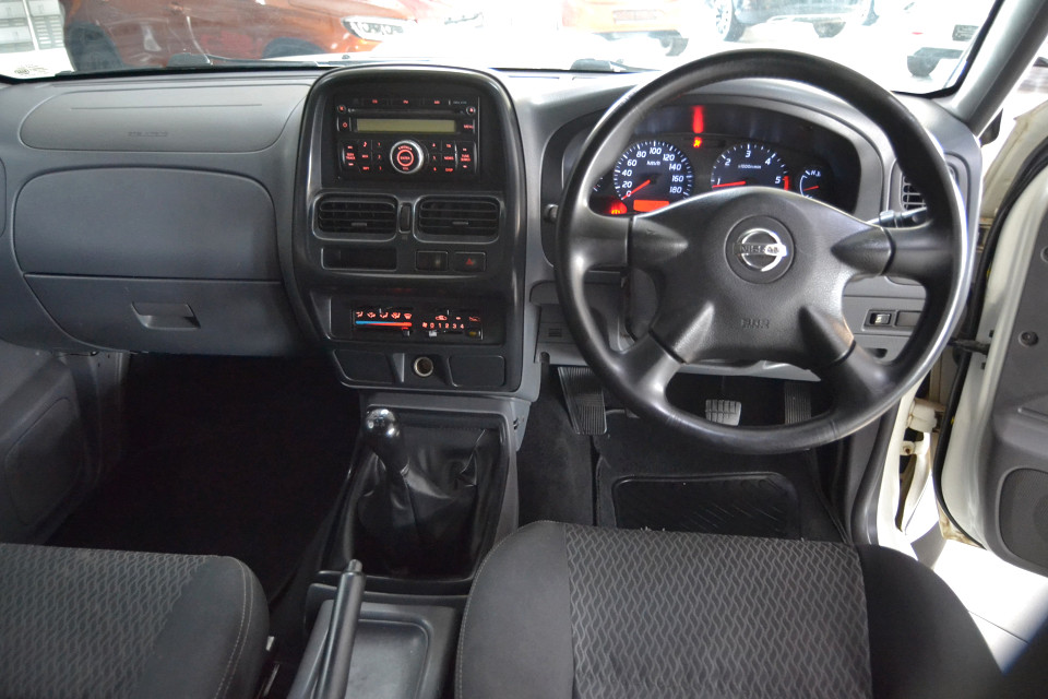 #BAKKIE BARGAIN!!!!| 2017 NISSAN NP300 HARDBODY 2.5 TDI SE HI RIDER D CAB id: 403174