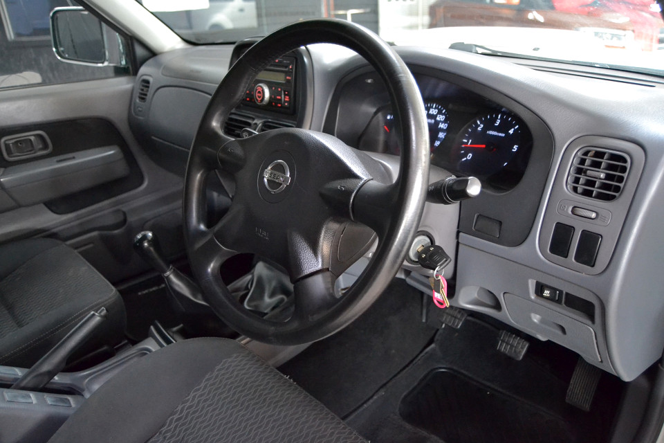 #BAKKIE BARGAIN!!!!| 2017 NISSAN NP300 HARDBODY 2.5 TDI SE HI RIDER D CAB id: 403174