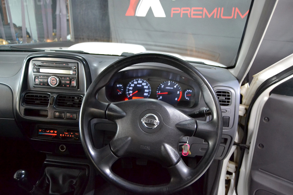 #BAKKIE BARGAIN!!!!| 2017 NISSAN NP300 HARDBODY 2.5 TDI SE HI RIDER D CAB id: 403174