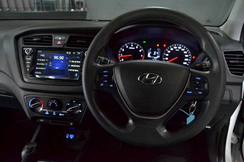 #NEAT BUY!!!| 2018 HYUNDAI i20 1.2 MOTION id: 435691