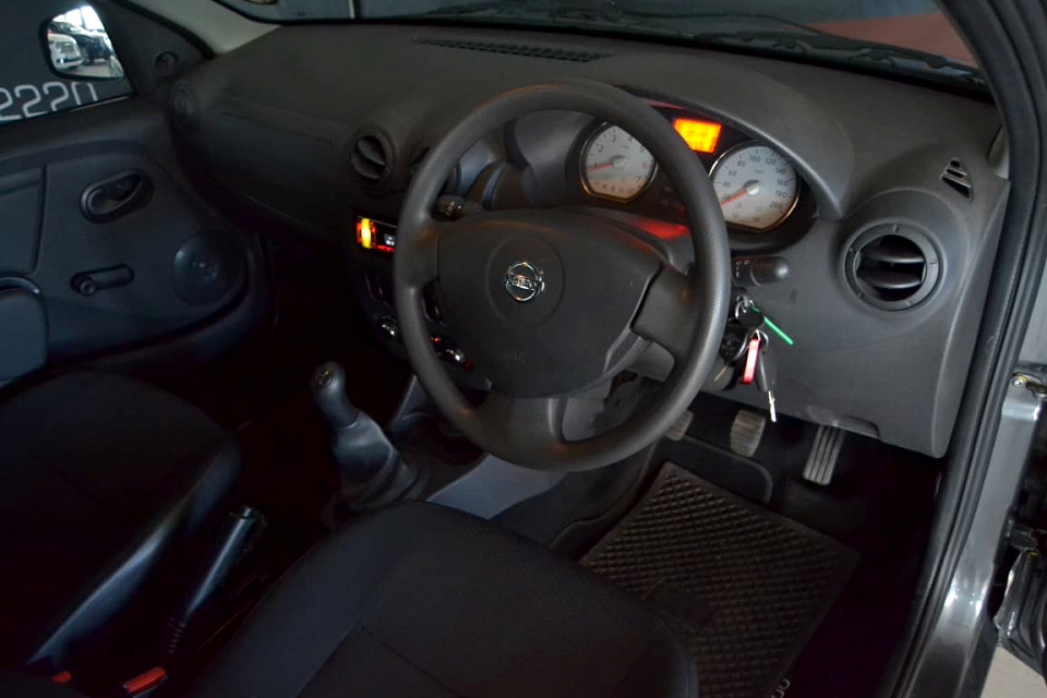 #LOWEST KM + CANOPY + 1 OWNER!!! FULL SERVICE HISTORY!!! , SUPER CLEAN| 2019 NISSAN NP200 1.6 8V AC SAFETY PACK id: 435891