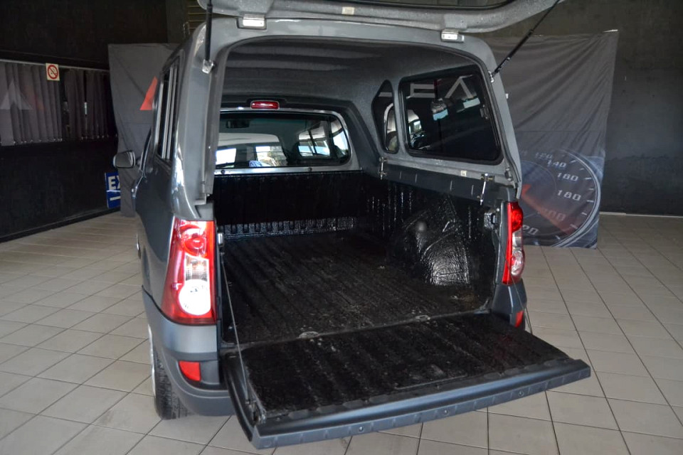 #LOWEST KM + CANOPY + 1 OWNER!!! FULL SERVICE HISTORY!!! , SUPER CLEAN| 2019 NISSAN NP200 1.6 8V AC SAFETY PACK id: 435891