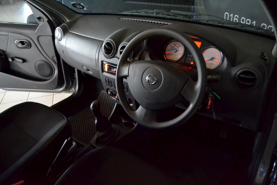 #LOWEST KM + CANOPY + 1 OWNER!!! FULL SERVICE HISTORY!!! , SUPER CLEAN| 2019 NISSAN NP200 1.6 8V AC SAFETY PACK id: 435891