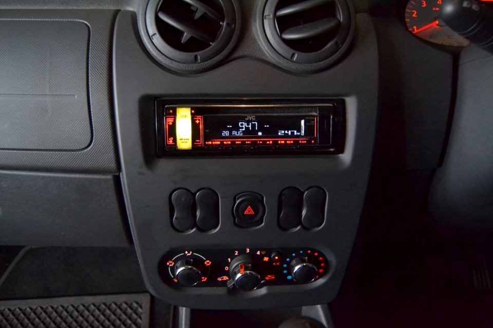 #LOWEST KM + CANOPY + 1 OWNER!!! FULL SERVICE HISTORY!!! , SUPER CLEAN| 2019 NISSAN NP200 1.6 8V AC SAFETY PACK id: 435891