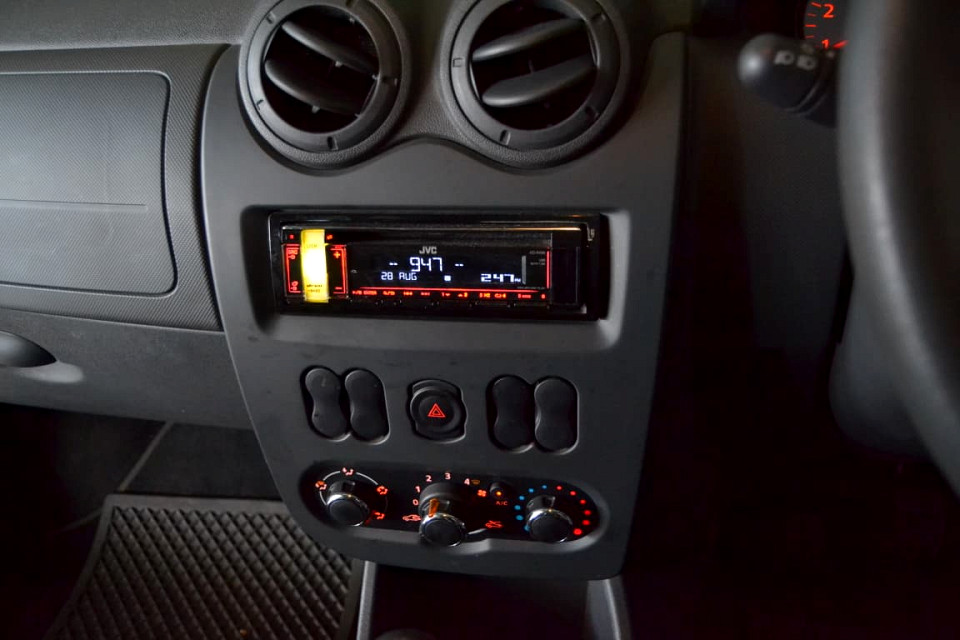 #LOWEST KM + CANOPY + 1 OWNER!!! FULL SERVICE HISTORY!!! , SUPER CLEAN| 2019 NISSAN NP200 1.6 8V AC SAFETY PACK id: 435891