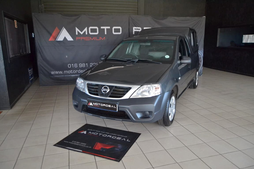 #LOWEST KM + CANOPY + 1 OWNER!!! FULL SERVICE HISTORY!!! , SUPER CLEAN| 2019 NISSAN NP200 1.6 8V AC SAFETY PACK id: 435891