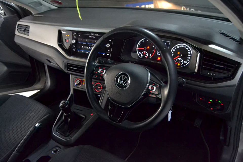 #R-LINE LOW KM BARGAIN!!!| 2021 VOLKSWAGEN POLO HATCH 1.0 TSI COMFORTLINE id: 427907
