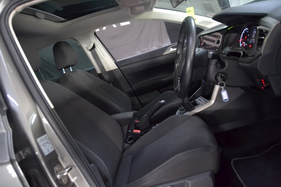 #R-LINE LOW KM BARGAIN!!!| 2021 VOLKSWAGEN POLO HATCH 1.0 TSI COMFORTLINE id: 427907