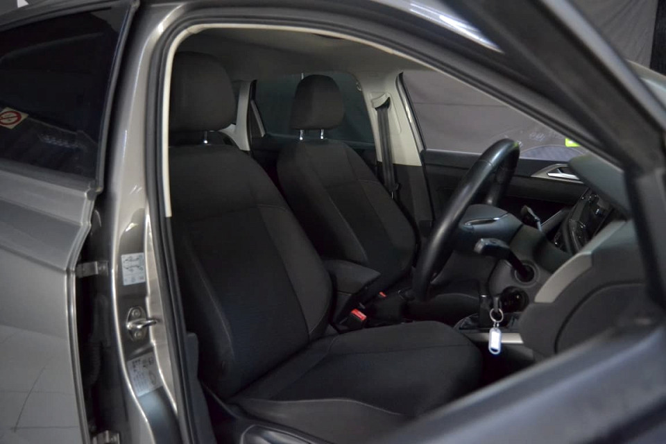 #R-LINE LOW KM BARGAIN!!!| 2021 VOLKSWAGEN POLO HATCH 1.0 TSI COMFORTLINE id: 427907