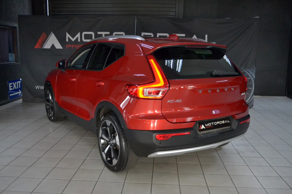 A WINNER SPORTY DIESEL!!!| 2018 VOLVO XC40 D4 MOMENTUM AWD GEARTRONIC id: 451844