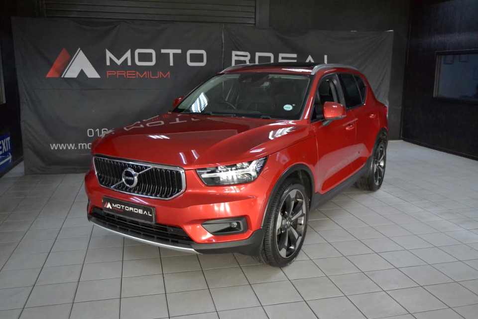 A WINNER SPORTY DIESEL!!!| 2018 VOLVO XC40 D4 MOMENTUM AWD GEARTRONIC id: 451844
