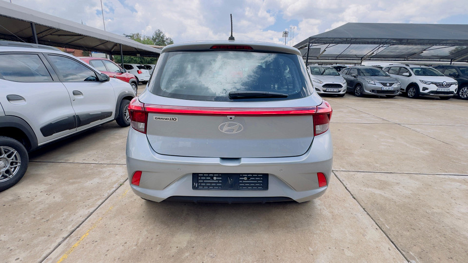 #LIKE-NEW URBAN PERFECT BUY!!!| 2024 HYUNDAI GRAND i10 1.0 PREMIUM id: 471135