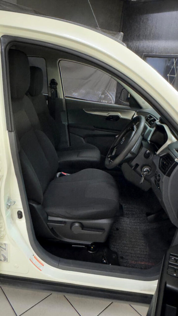 #SUPER VALUE BUY!!!| 2018 MAHINDRA KUV 100 NXT 1.2 K6+ id: 471138