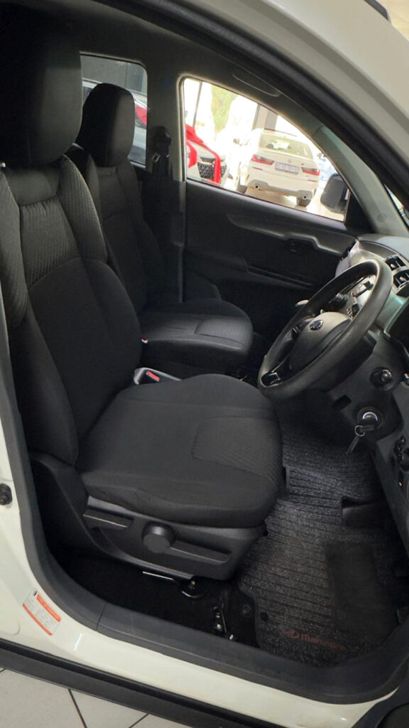 #SUPER VALUE BUY!!!| 2018 MAHINDRA KUV 100 NXT 1.2 K6+ id: 471138