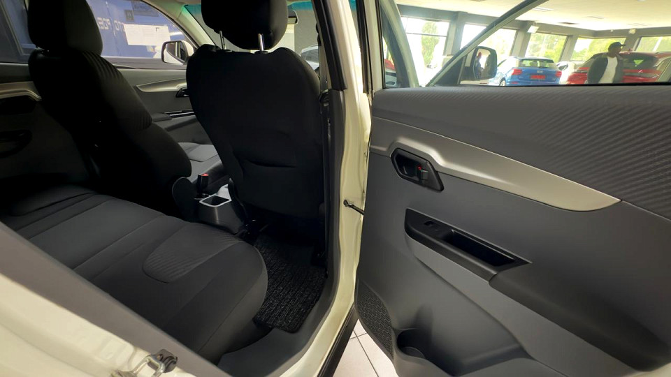 #SUPER VALUE BUY!!!| 2018 MAHINDRA KUV 100 NXT 1.2 K6+ id: 471138