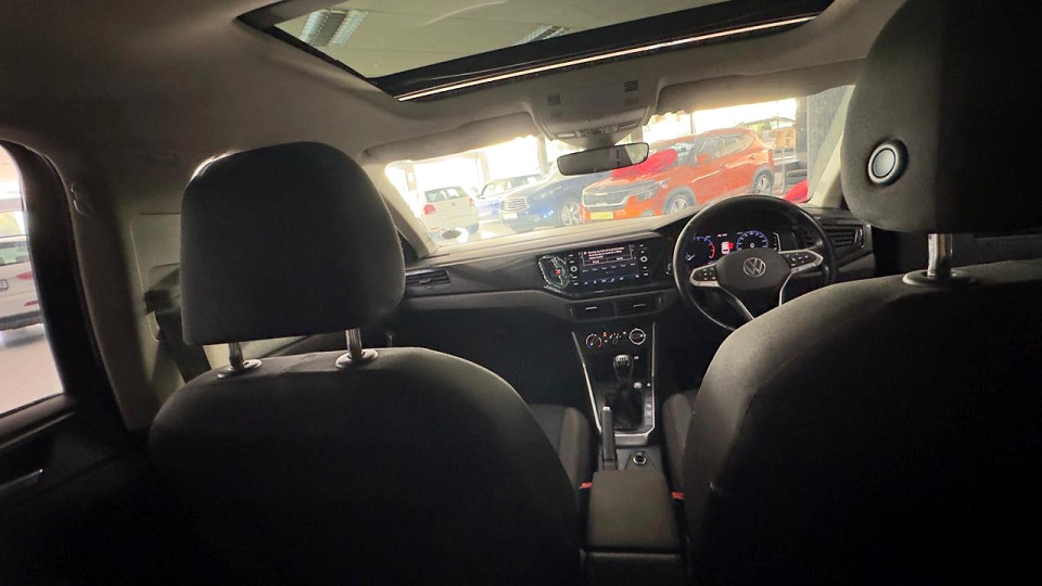 #LOOKER+SUNROOF!!!| 2022 VOLKSWAGEN POLO HATCH 1.0 TSI LIFE DSG id: 482252