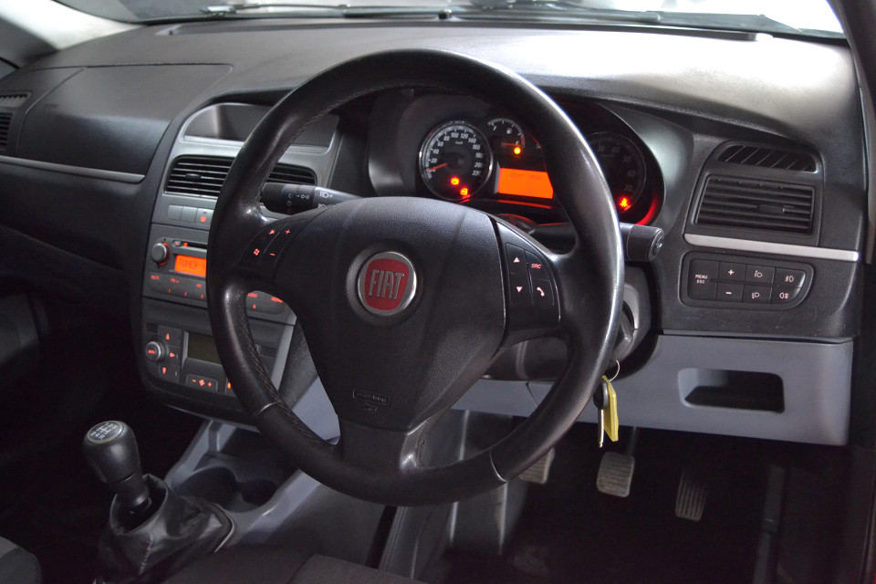 BARGAIN: PRICE TO GO!!!| 2011 FIAT PUNTO 1.4i EMOTION id: 68781