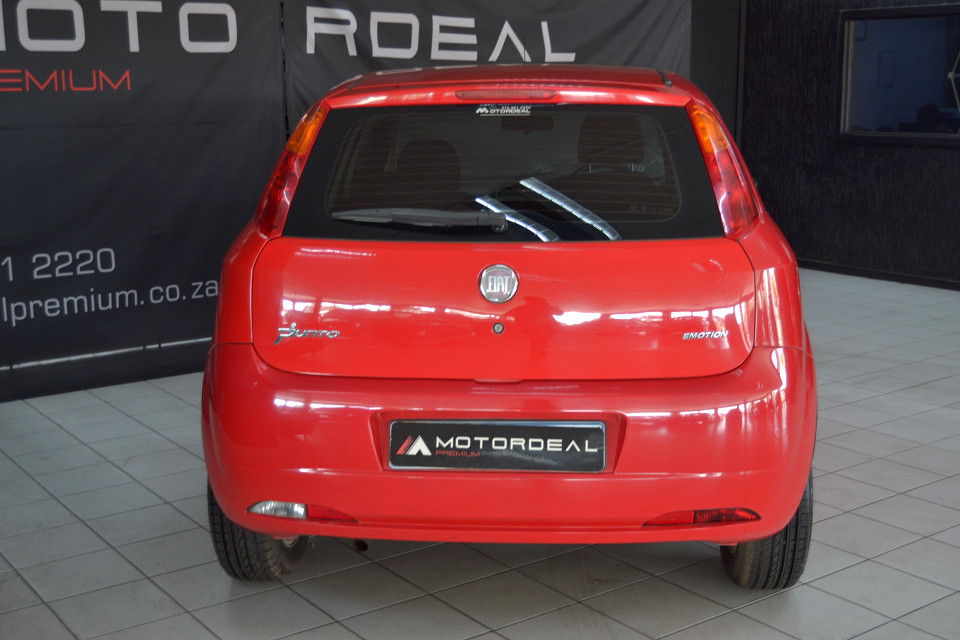 BARGAIN: PRICE TO GO!!!| 2011 FIAT PUNTO 1.4i EMOTION id: 68781