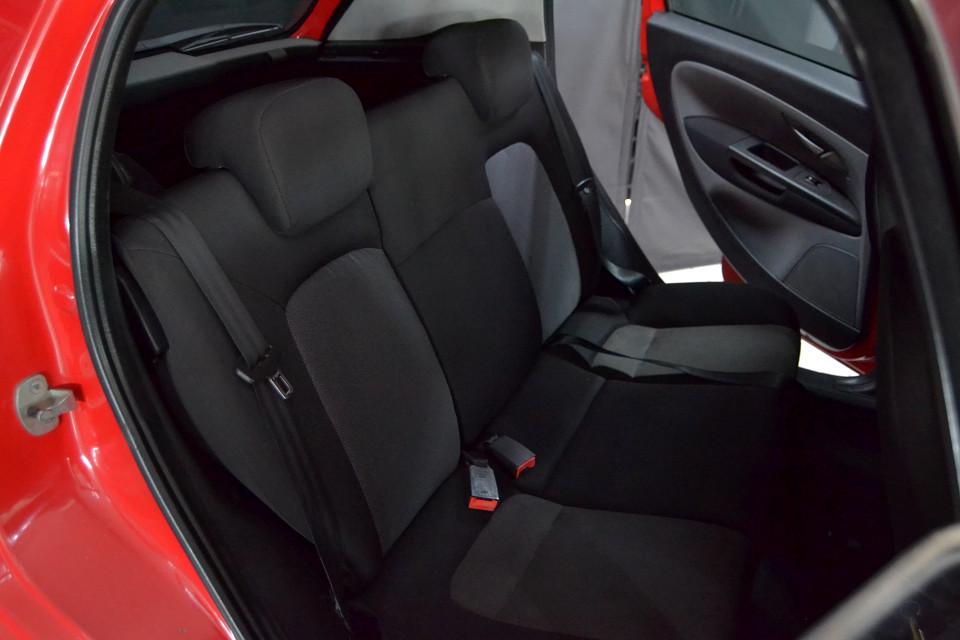 BARGAIN: PRICE TO GO!!!| 2011 FIAT PUNTO 1.4i EMOTION id: 68781