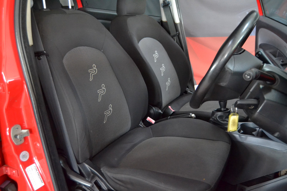 BARGAIN: PRICE TO GO!!!| 2011 FIAT PUNTO 1.4i EMOTION id: 68781