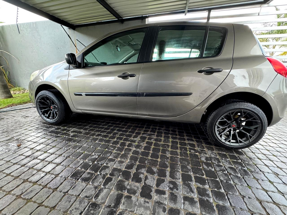 | 2012 RENAULT CLIO 1.6 YAHOO! id: 68777