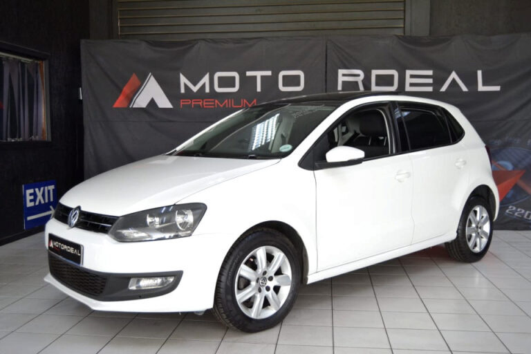 2013 VOLKSWAGEN POLO 1.4 COMFORTLINE