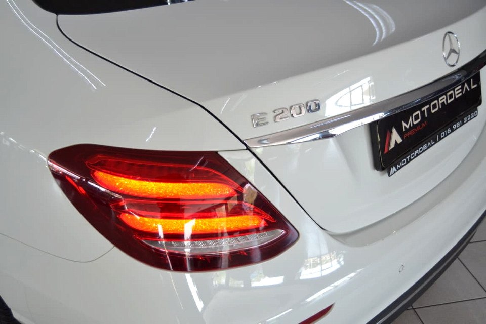 #BARGAIN+ SPORTY SEATS!!! | 2017 MERCEDES-BENZ E-CLASS SEDAN 200 9G-TRONIC id: 268330