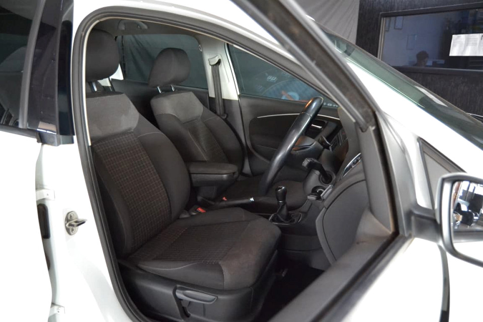 #GRAB THIS!!!| 2017 VOLKSWAGEN POLO 1.2 TSI COMFORTLINE id: 451410