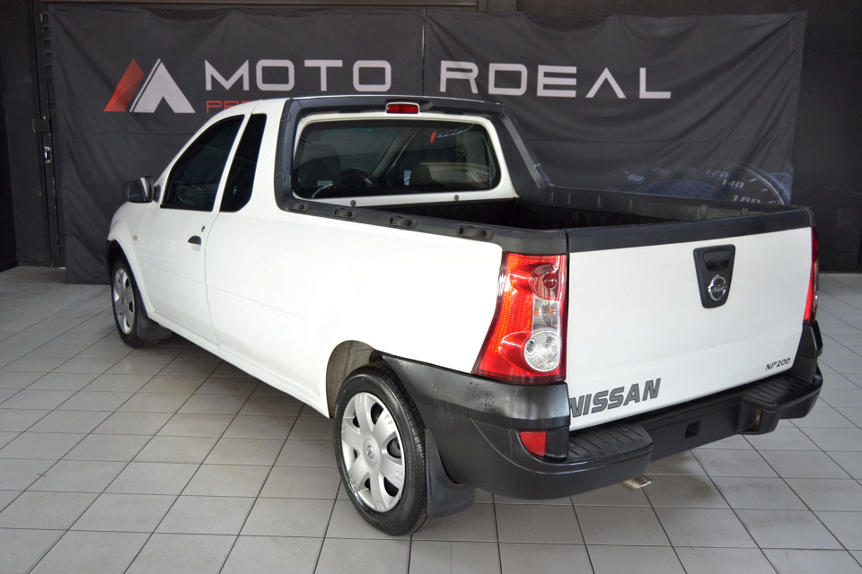 | 2018 NISSAN NP200 1.5 dCi AC SAFETY PACK PROMO id: 329000