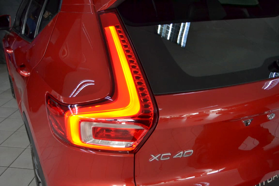 A WINNER SPORTY DIESEL!!!| 2018 VOLVO XC40 D4 MOMENTUM AWD GEARTRONIC id: 451844