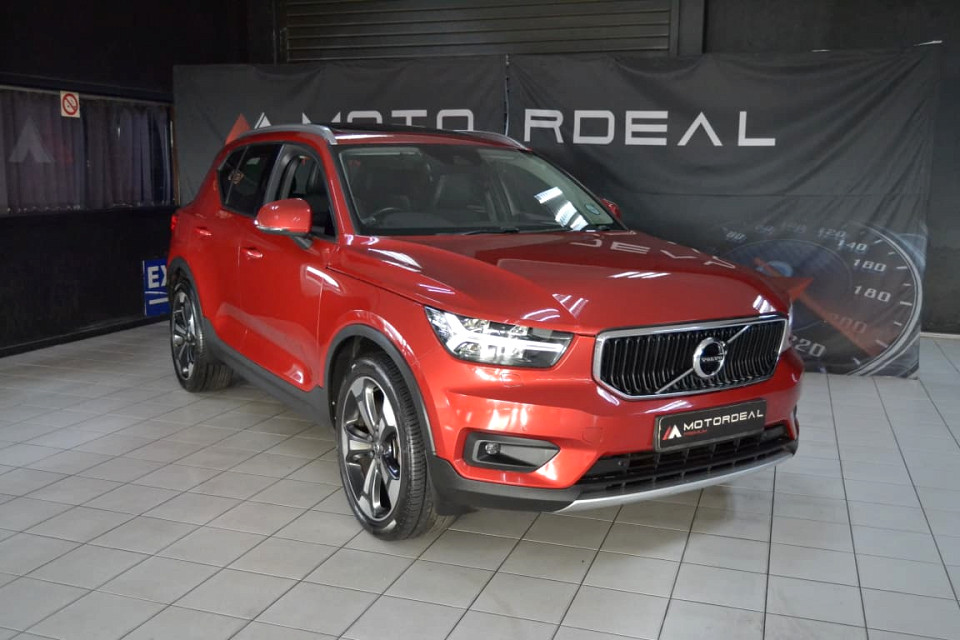 A WINNER SPORTY DIESEL!!!| 2018 VOLVO XC40 D4 MOMENTUM AWD GEARTRONIC id: 451844