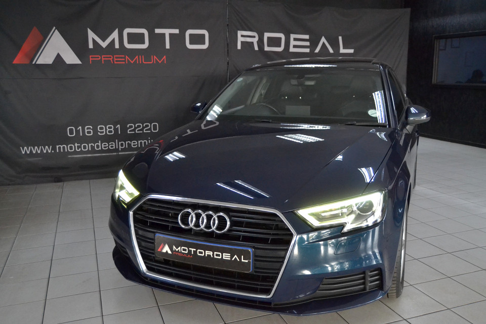 **# S-TRONIC # SUNROOF # LEATHER # FULL HISTORY** | 2019 AUDI A3 SPORTBACK 30 TFSI S TRONIC | id: 403992